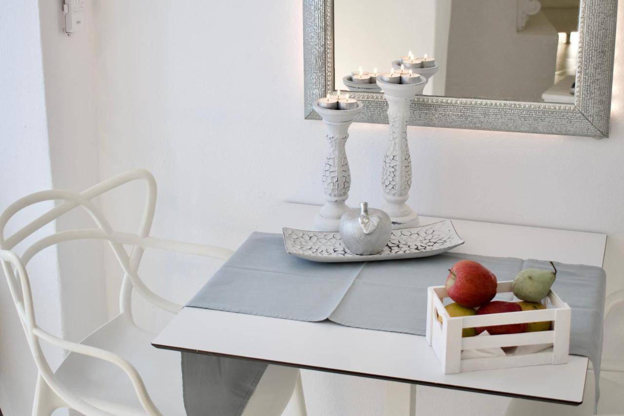 Aeolos Art & Eco Suites Adults Only Imerovigli  Bagian luar foto