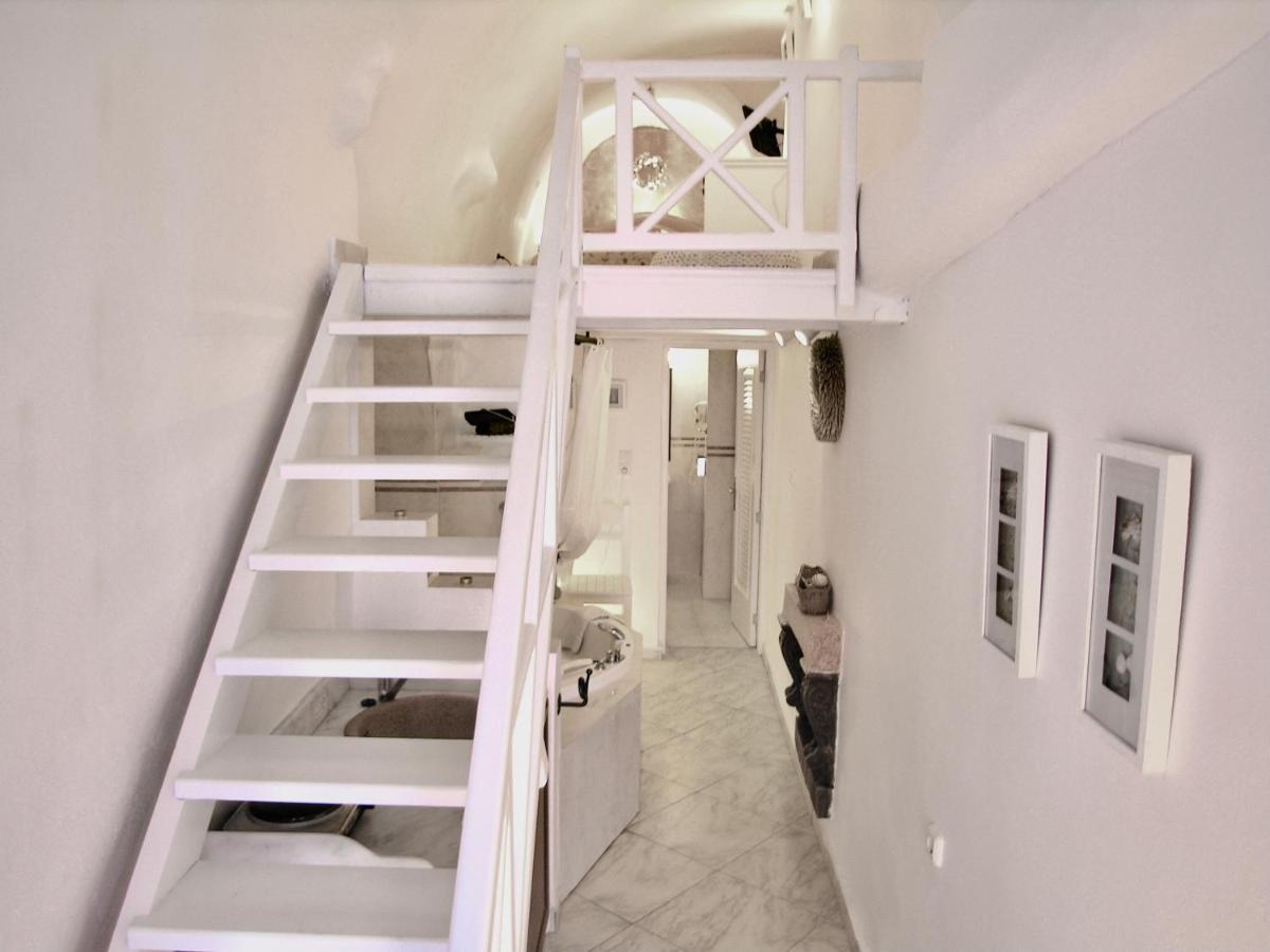 Aeolos Art & Eco Suites Adults Only Imerovigli  Bagian luar foto
