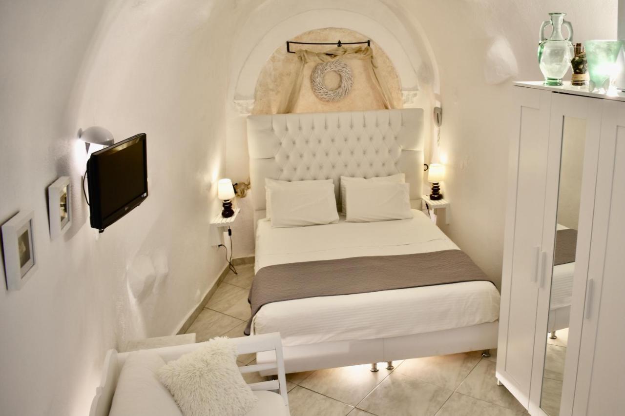 Aeolos Art & Eco Suites Adults Only Imerovigli  Bagian luar foto