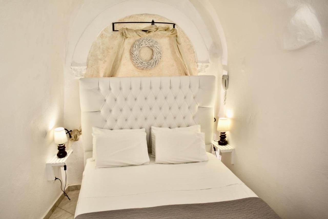 Aeolos Art & Eco Suites Adults Only Imerovigli  Bagian luar foto