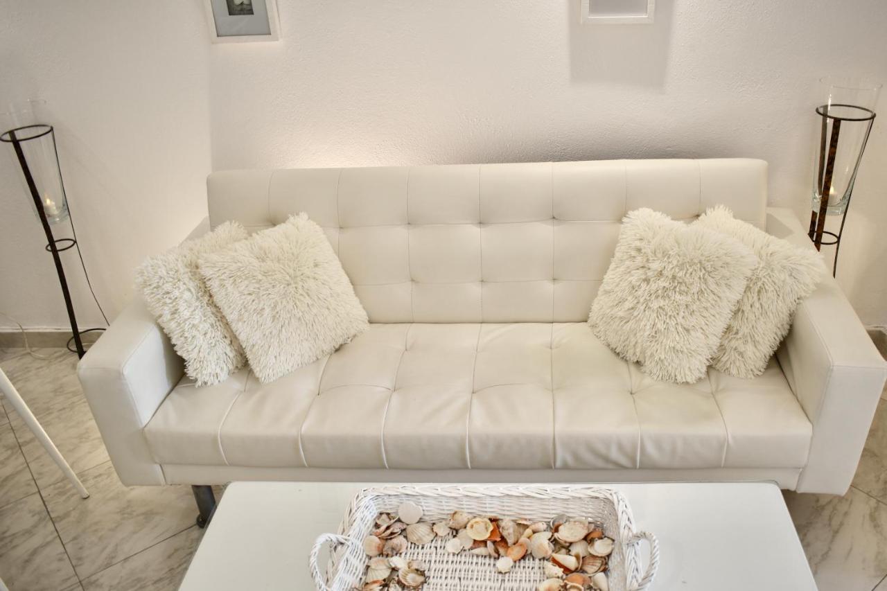 Aeolos Art & Eco Suites Adults Only Imerovigli  Bagian luar foto