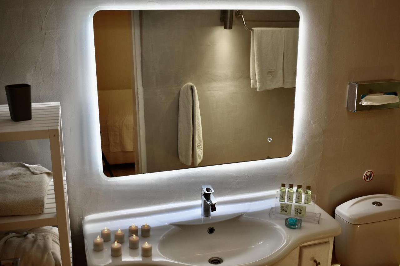 Aeolos Art & Eco Suites Adults Only Imerovigli  Bagian luar foto