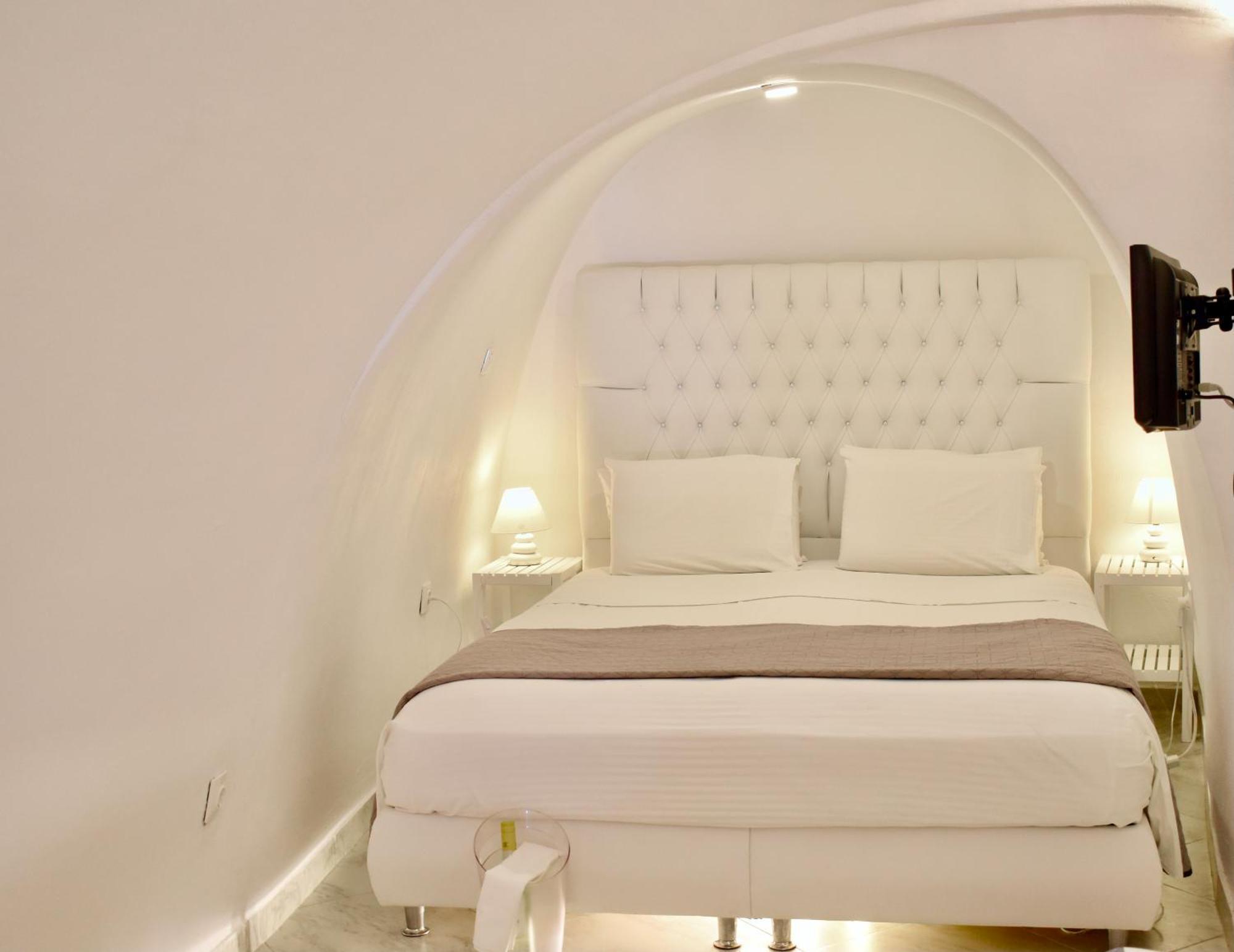 Aeolos Art & Eco Suites Adults Only Imerovigli  Bagian luar foto